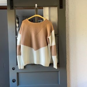 Causal sweater, size s.